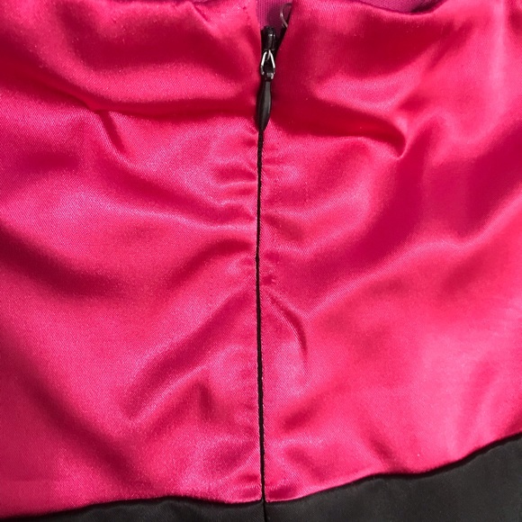 Le Chateau Tube Dress - Picture 5 of 7